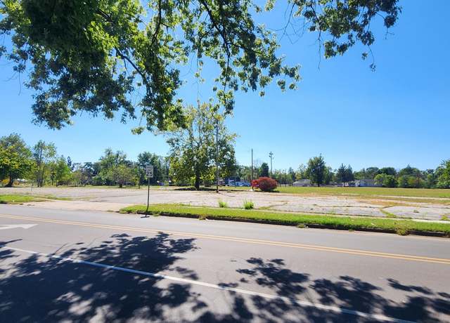 Property at 922 Pipestone St, Benton Harbor, MI 49022