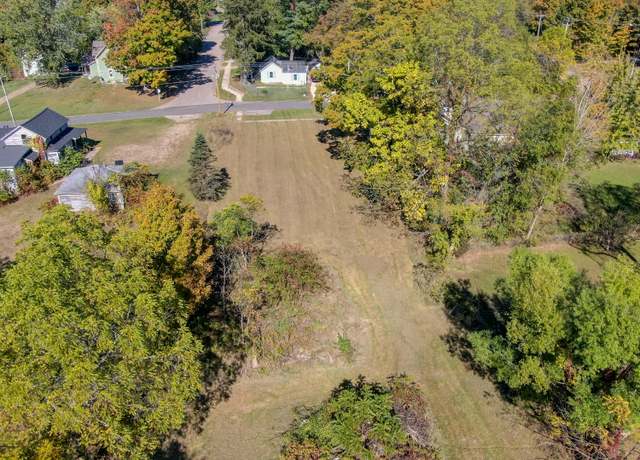 Property at 402 Walnut St, Bloomingdale, MI 49026