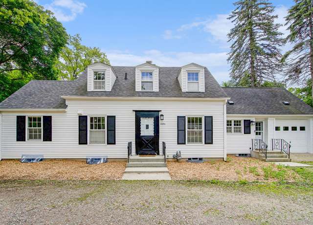 Property at 2690 Overridge Dr, Ann Arbor, MI 48104, 4 beds, 1.5 baths