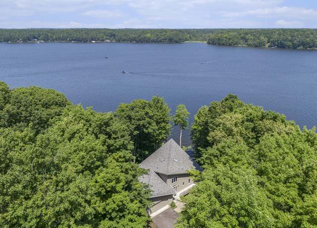 Property at 6308 N Jebavy Dr, Ludington, MI 49431, 3 beds, 3 baths