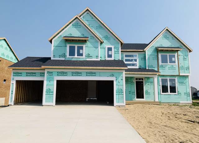 Property at 15721 Norwalk Rd, Grand Haven, MI 49417, 4 beds, 2.5 baths