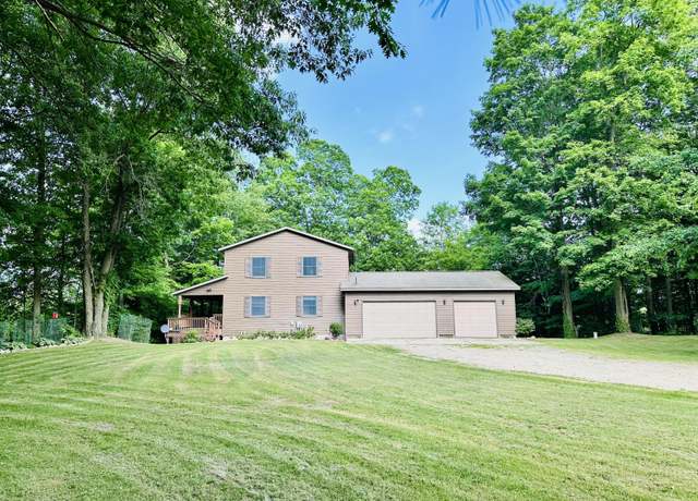 Property at 8440 S Felch Ave, Newaygo, MI 49337, 4 beds, 3 baths