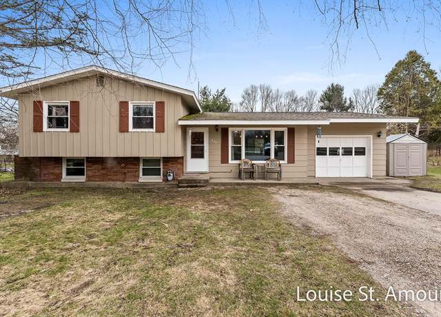 Property at 924 Fairlawn Ct, Whitehall, MI 49461, 3 beds, 1.5 baths