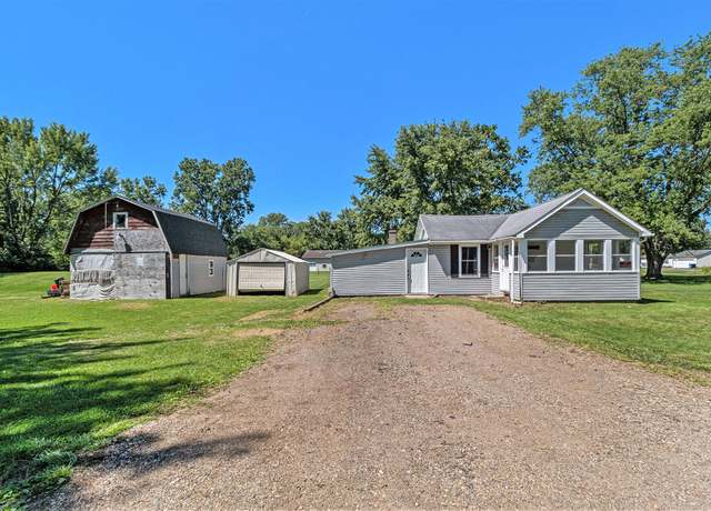 Property at 1982 Mckinley St, Kalamazoo, MI 49004, 2 beds, 1 bath
