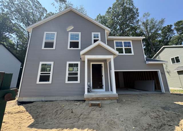 Property at 36 Manley Ave, Holland, MI 49424, 3 beds, 2.5 baths