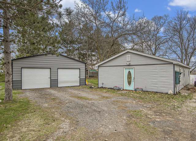 Property at 33290 Oak Leaf Trl, Colon, MI 49040, 2 beds, 1 bath