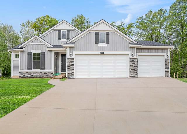Property at 2103 Quarter Horse Dr, Cedar Springs, MI 49319, 4 beds, 3 baths