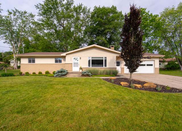 Property at 3435 Newcastle Dr SE, Grand Rapids, MI 49508, 3 beds, 1 bath