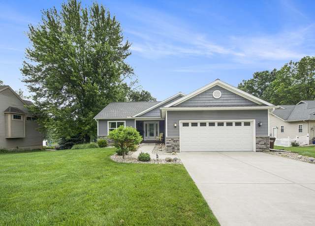 Property at 3912 Pine Crest Ct, Jackson, MI 49203, 4 beds, 3 baths