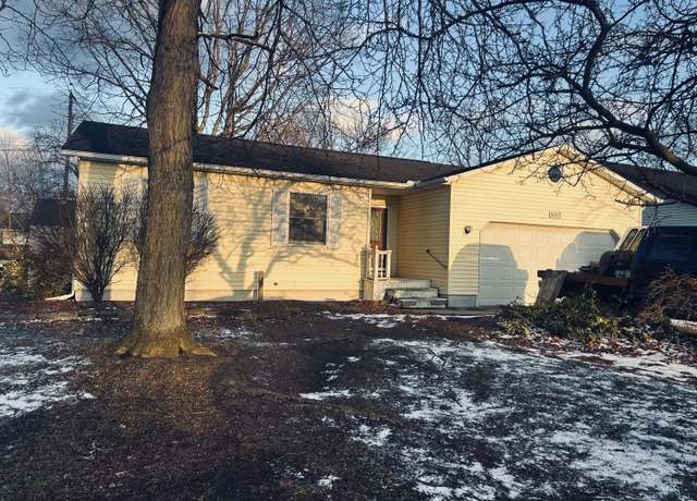 Property at 807 St. Bernard St, Marysville, MI 48040, 3 beds, 2.5 baths
