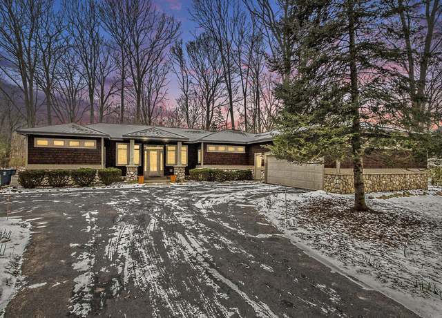 Property at 38 Wilderness Ridge Dr, Douglas, MI 49406, 4 beds, 3.5 baths