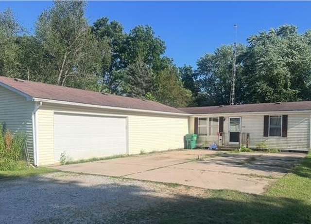Property at 25923 Michigan 86, Sturgis, MI 49091, 4 beds, 2 baths