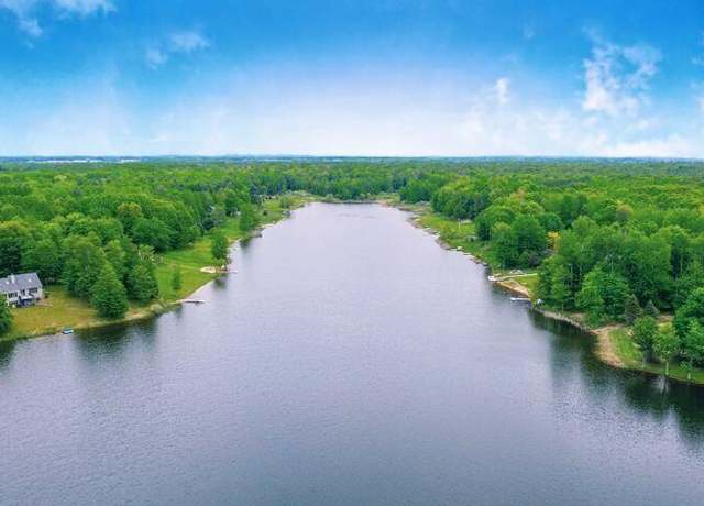 Property at 9482 Fawn Lake Dr, Canadian Lakes, MI 49346