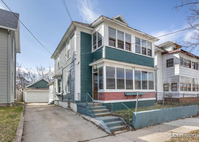 Property at 605 New Ave SW, Grand Rapids, MI 49503, 5 beds, 2 baths