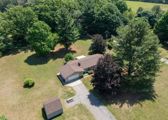 Property at 461 19th St, Otsego, MI 49078, 4 beds, 2 baths