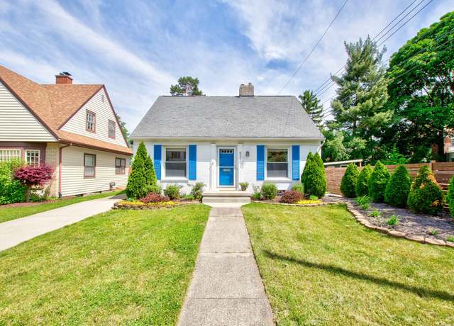 Property at 533 Beech St, East Lansing, MI 48823, 3 beds, 2 baths
