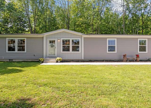 Property at 16715 Williamsville St, Vandalia, MI 49095, 4 beds, 2 baths