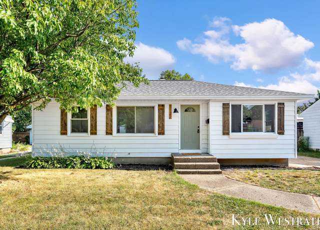 Property at 1122 Cricklewood St SW, Wyoming, MI 49509, 3 beds, 2 baths