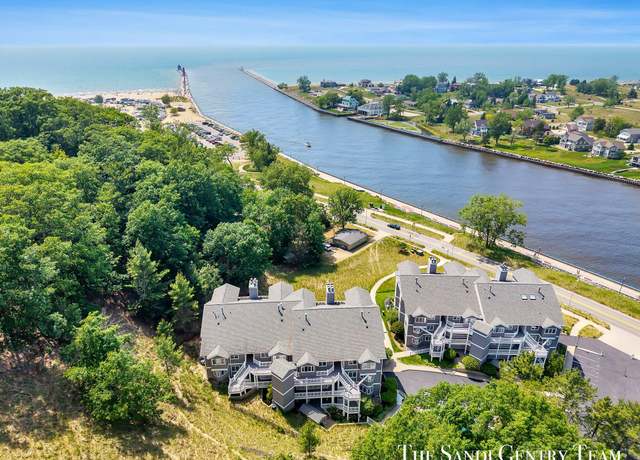 Property at 810 S Harbor Dr #21, Grand Haven, MI 49417, 3 beds, 3 baths