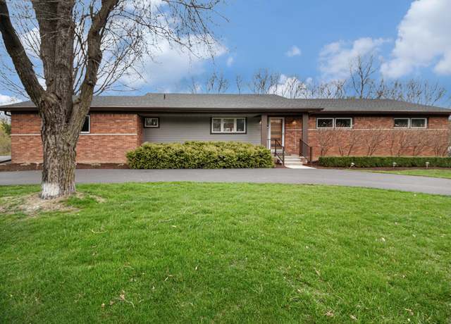 Property at 4743 Burnley Dr, Bloomfield Hills, MI 48304, 4 beds, 3.5 baths