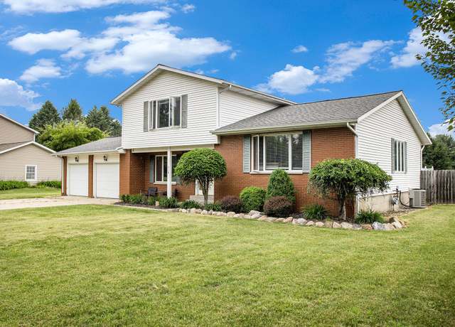 Property at 218 Adolph Shores Dr, Coldwater, MI 49036, 4 beds, 2.5 baths