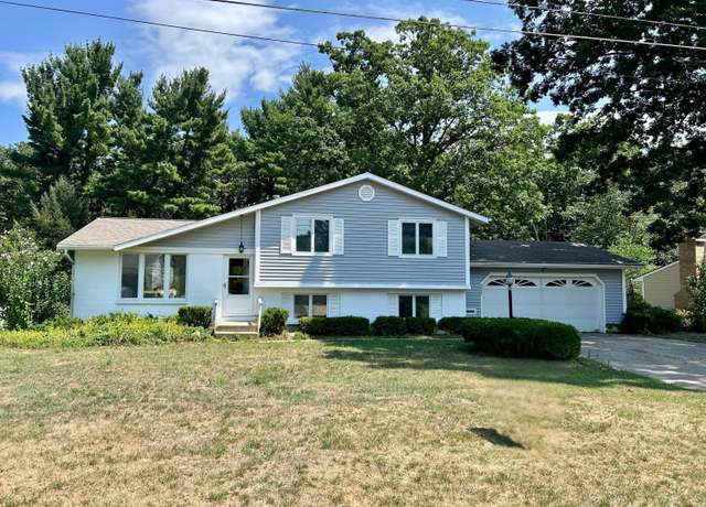 Property at 4948 Stony Creek Ave NW, Comstock Park, MI 49321, 3 beds, 2 baths