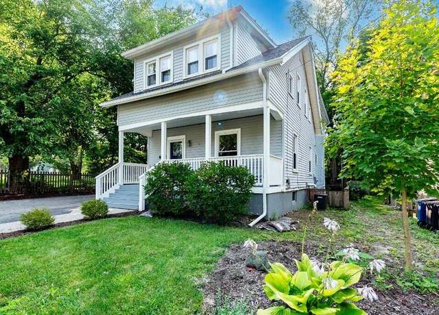 Property at 1212 Wells St, Ann Arbor, MI 48104, 4 beds, 3.5 baths