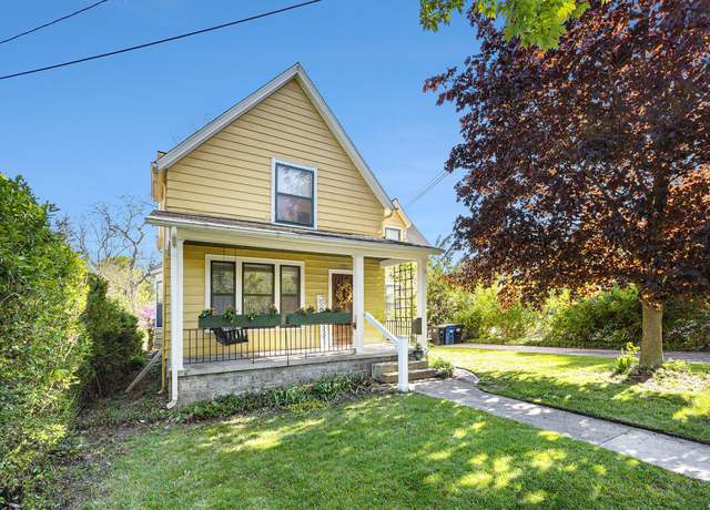 Property at 721 W Washington St, Ann Arbor, MI 48103, 5 beds, 3 baths