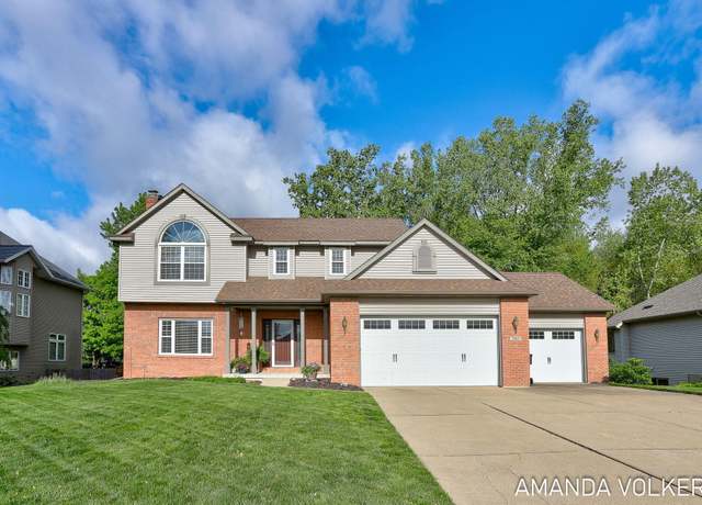 Property at 3969 Shorewood Ct, Grandville, MI 49418, 3 beds, 2.5 baths