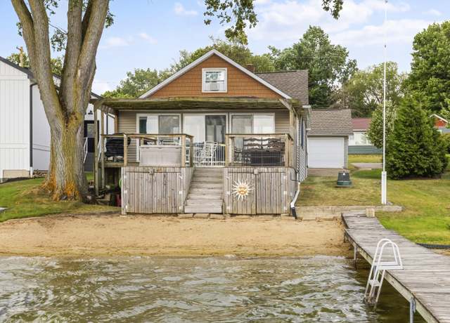 Property at 641 Clark Rd, Ceresco, MI 49033, 3 beds, 1.5 baths