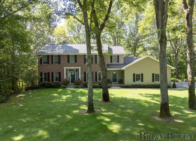 Property at 7620 Spring Point Ct NE, Rockford, MI 49341, 4 beds, 3.5 baths