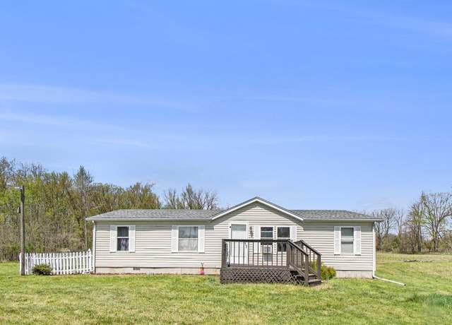 Property at 1905 E Fitchburg Rd, Stockbridge, MI 49285, 3 beds, 2 baths