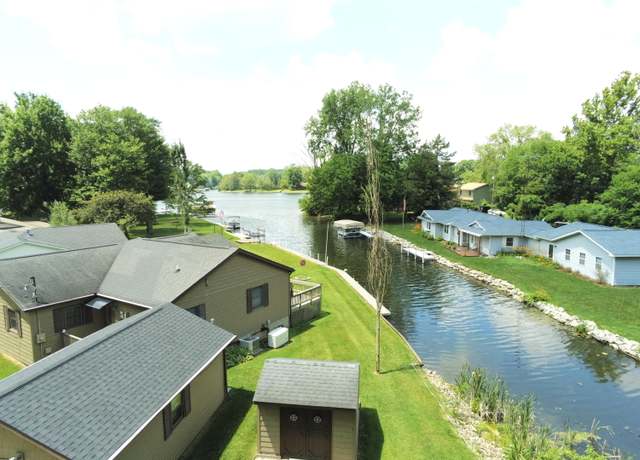 Property at 204 Crockett Dr, Quincy, MI 49082, 3 beds, 2 baths