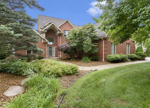 Property at 436 Pine Brae St, Ann Arbor, MI 48105, 5 beds, 4.5 baths