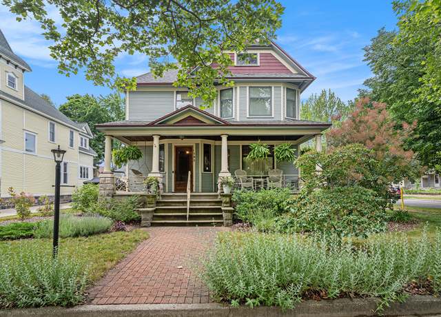Property at 162 W 14th St, Holland, MI 49423, 5 beds, 3 baths