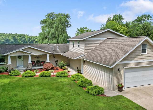 Property at 1170 Lynn Dr, Middleville, MI 49333, 3 beds, 2 baths