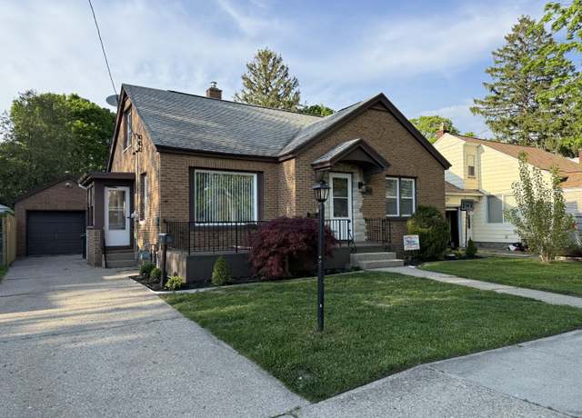 Property at 1060 Ireland Ave, Muskegon, MI 49441, 3 beds, 1 bath