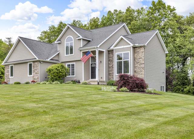 Property at 2658 Lindsey Rd, Jackson, MI 49201, 3 beds, 2.5 baths