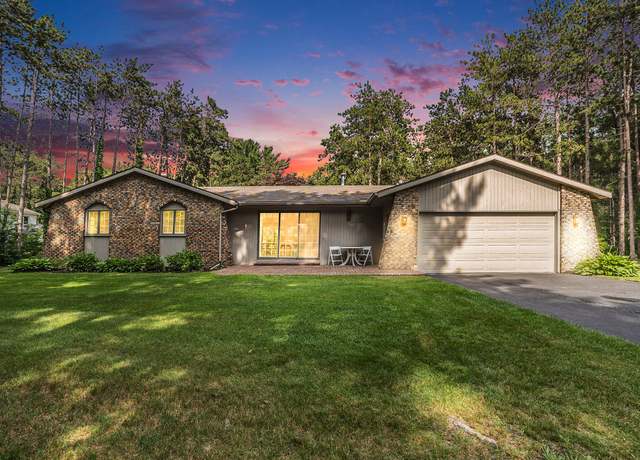 Property at 4100 Estate Dr, Holland, MI 49424, 3 beds, 2.5 baths