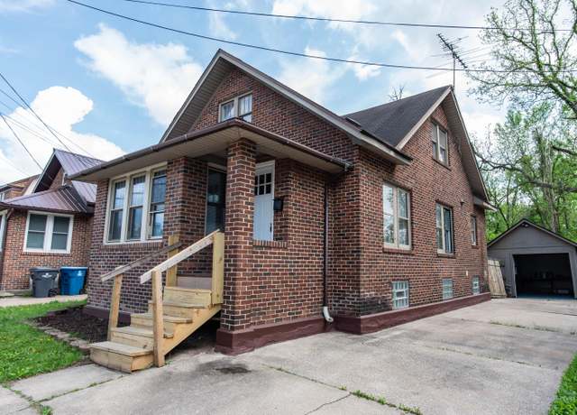 Property at 146 E Stockbridge Ave, Kalamazoo, MI 49001, 4 beds, 2 baths