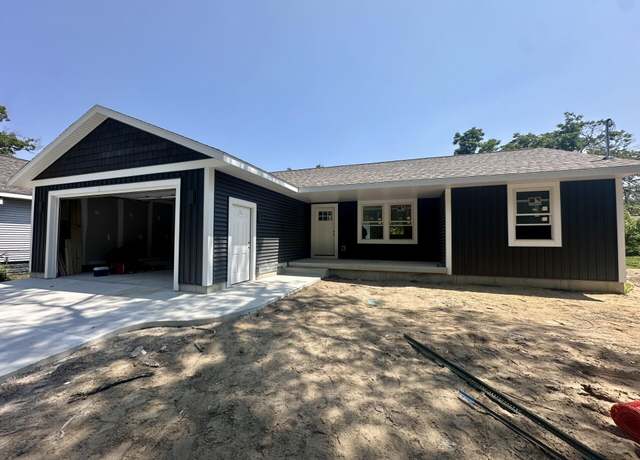 Property at 320 Wood St, Muskegon, MI 49442, 3 beds, 2 baths