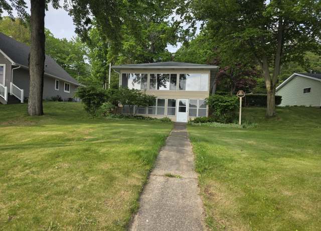 Property at 4900 N Ford Lake Rd, Fountain, MI 49410, 4 beds, 3 baths