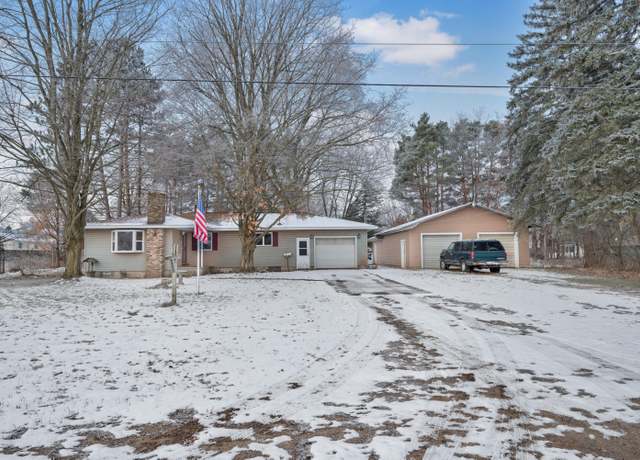 Property at 1007 N Main St, Evart, MI 49631, 3 beds, 1 bath