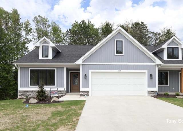 Property at 5139 Blendon Woods Ct #17, Hudsonville, MI 49426, 4 beds, 3 baths