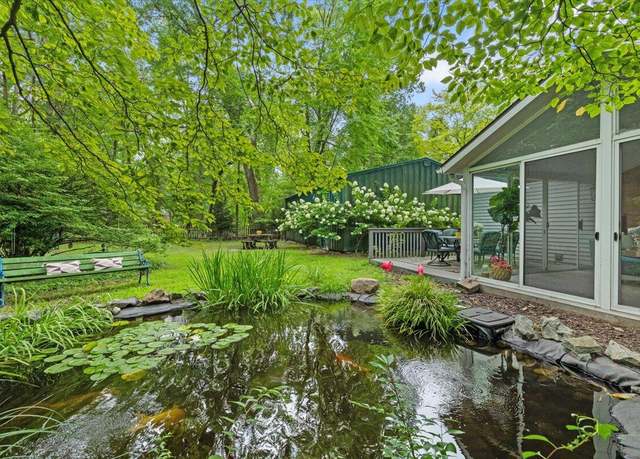 Property at 16153 Krob Rd, Union Pier, MI 49129, 2 beds, 1 bath