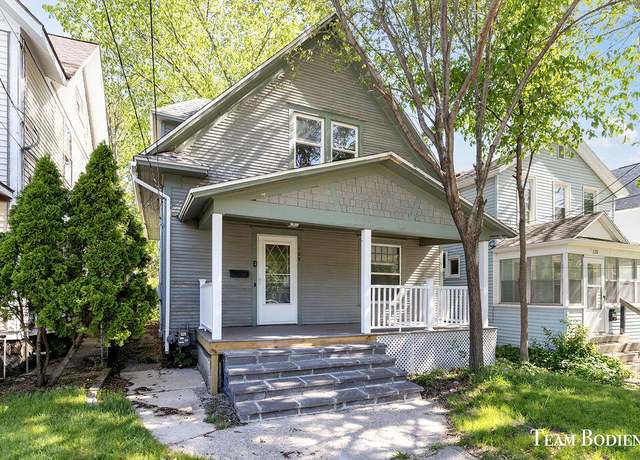 Property at 129 Sweet St NE, Grand Rapids, MI 49505, 2 beds, 1.5 baths