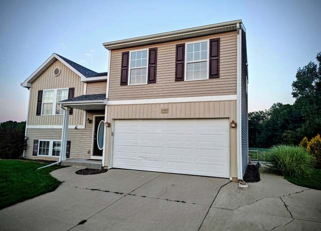 Property at 11707 Bear Meadow Dr SE, Alto, MI 49302, 3 beds, 2 baths