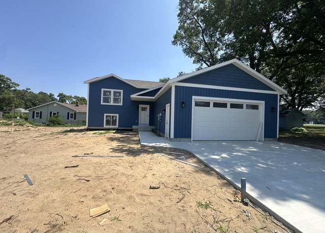 Property at 572 Agnes St, Muskegon, MI 49442, 3 beds, 3 baths