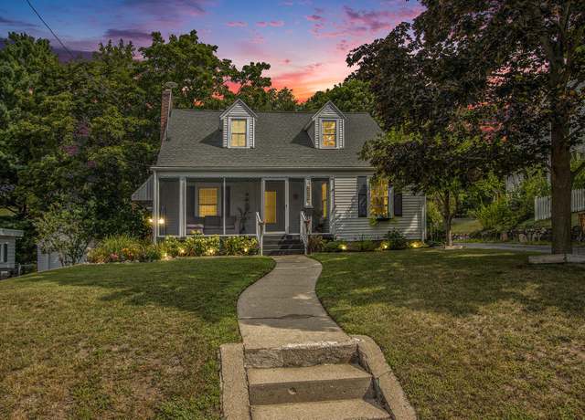 Property at 267 Parchmount Ave, Kalamazoo, MI 49004, 3 beds, 1.5 baths