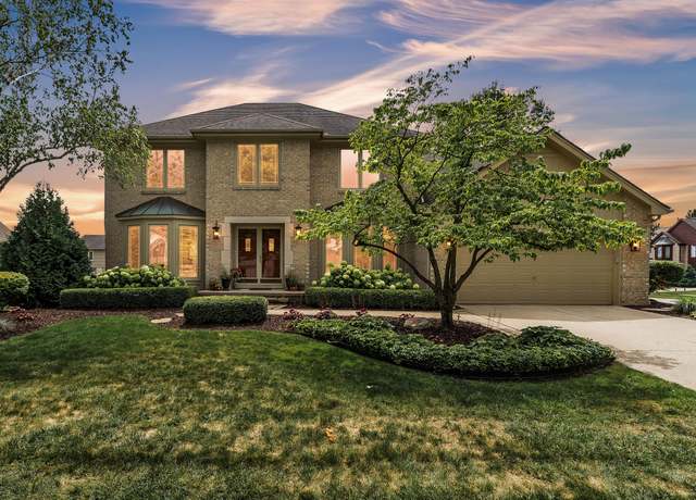 Property at 37517 Kingsburn Dr, Livonia, MI 48152, 4 beds, 2.5 baths